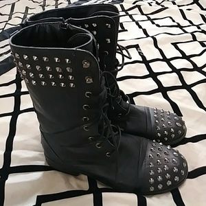 Spiked boots women